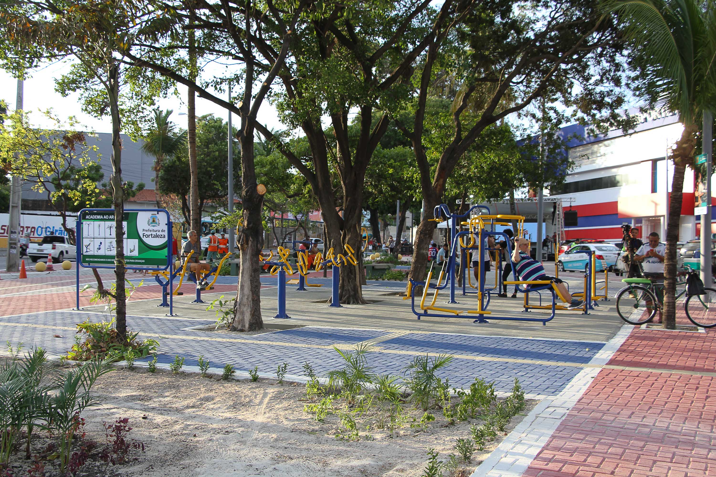 praça reformada